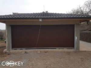 Секционна гаражна врата в село Елешница_002