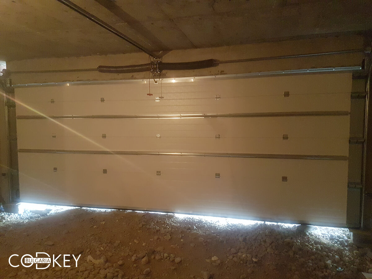 Гаражни врати на подземни гаражи в новострояща се кооперация в град София_016