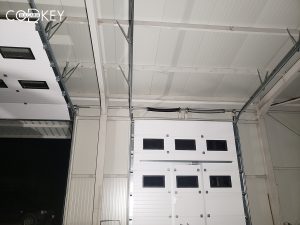 Индустриални секционни врати на автосервиз в град Бяла_027