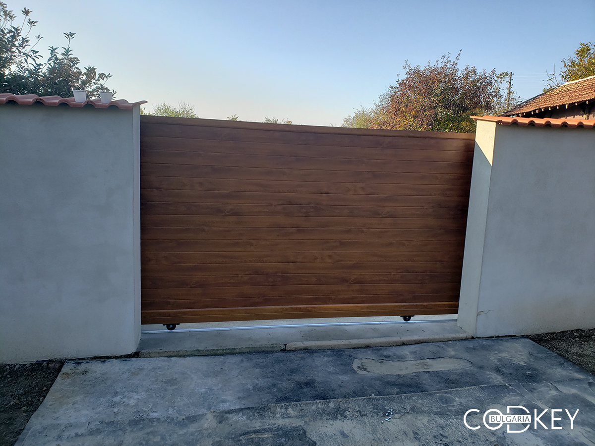 Дворна Врата / Mebeli Ot Estestveno Drvo English Nachalo